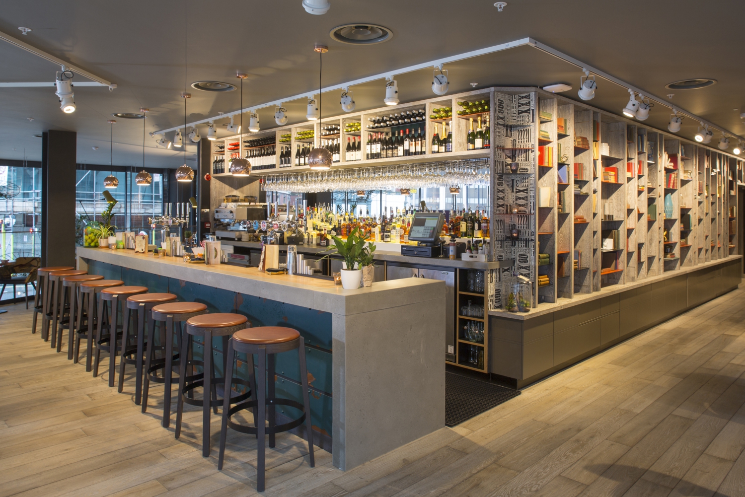 SINTILLATE Bottomless Party Brunch at The Fable