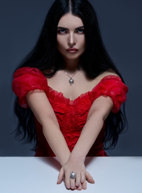 © Mariusz Sładek, alternative, beauty, dark, glamour, gothic, makeup, portret