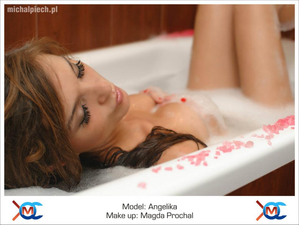 Angela, 