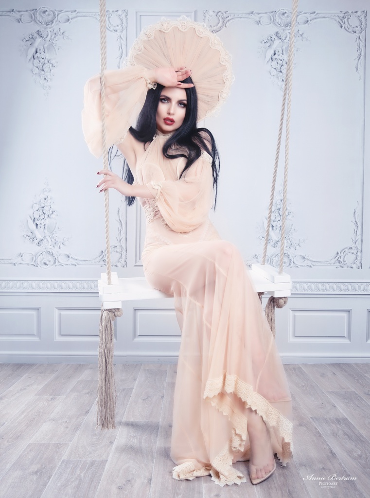 © Annie Bertram, alternative, dark, glamour, gothic, makeup, sensual