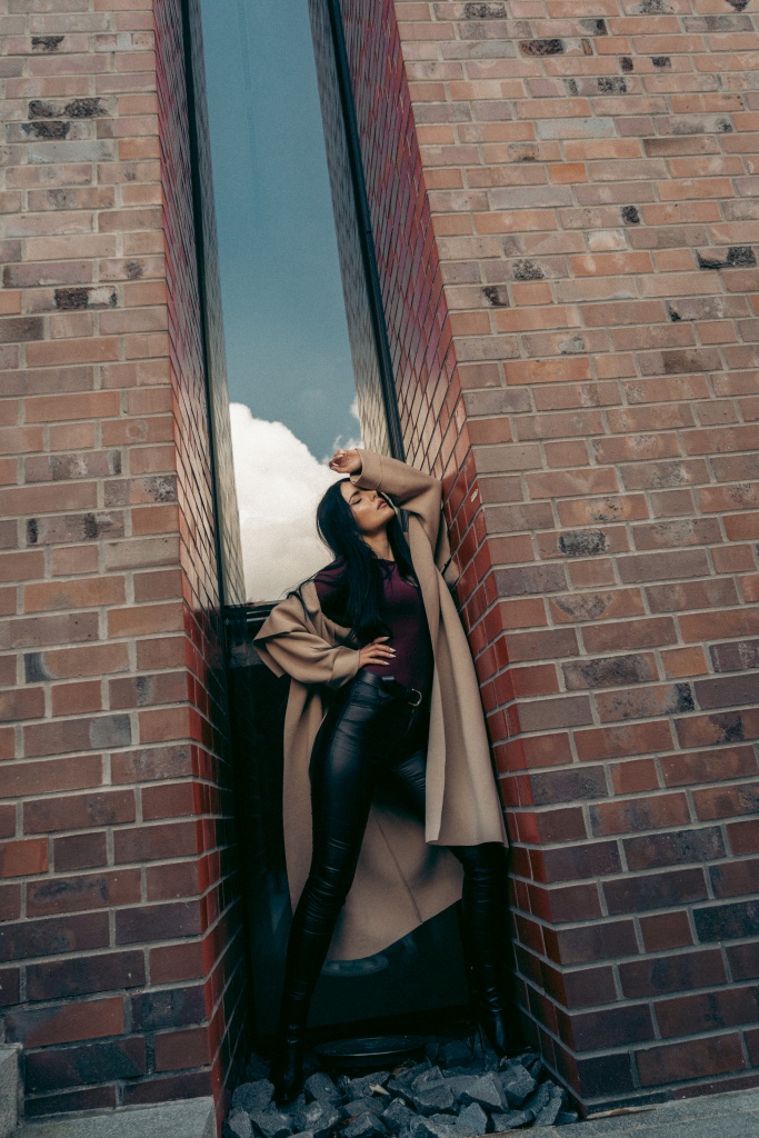 Marita Volodina, classy, elegant, fashion, glam, glamour, location, makeup, model, modern, outdoor, photomodel