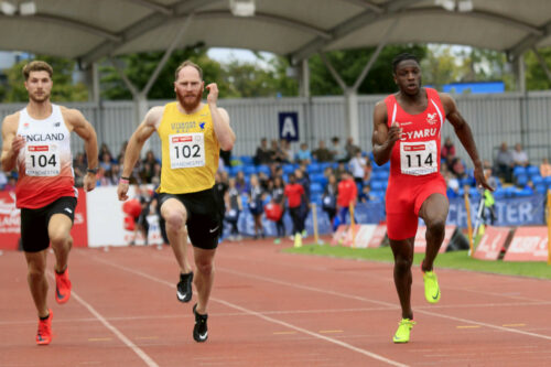 Sam Gordon (Wales) and James Williams (Liverpool Harriers) at the 2018 Manchester International. Photo: MV4R Photography