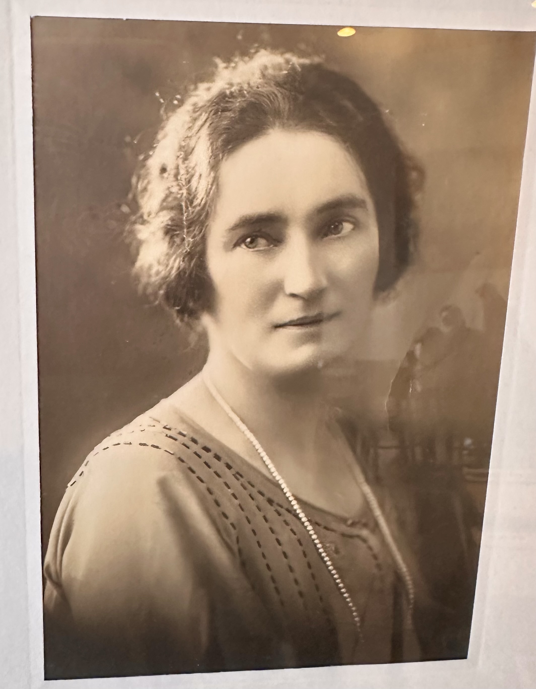 Ellen Mary (Nellie) Madden