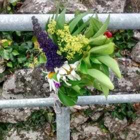 gateway flowers © Clare Doyle gateway flowers