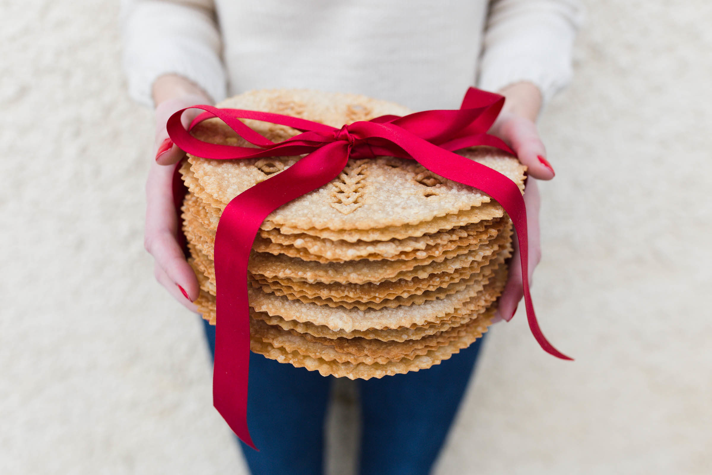Icelandic Laufabrauð (leafbread) by Dnilva