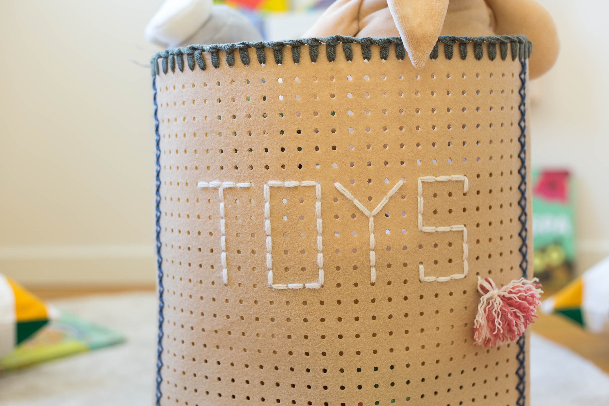 DIY - Leksaksförvarin, hålad filt