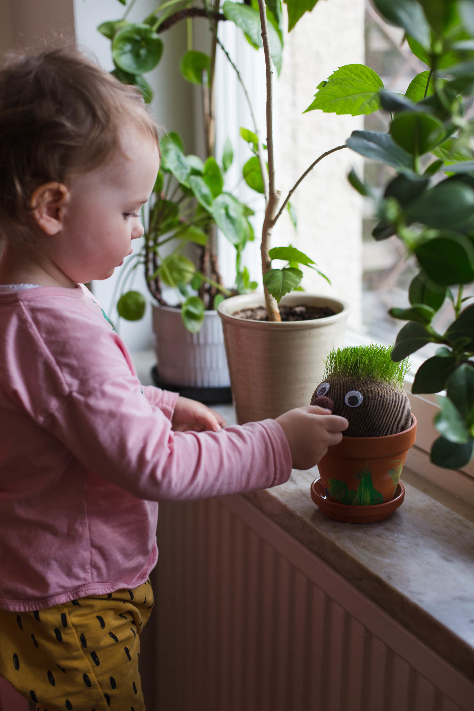 Pyssla med barnen - Gör en gräsgubbe