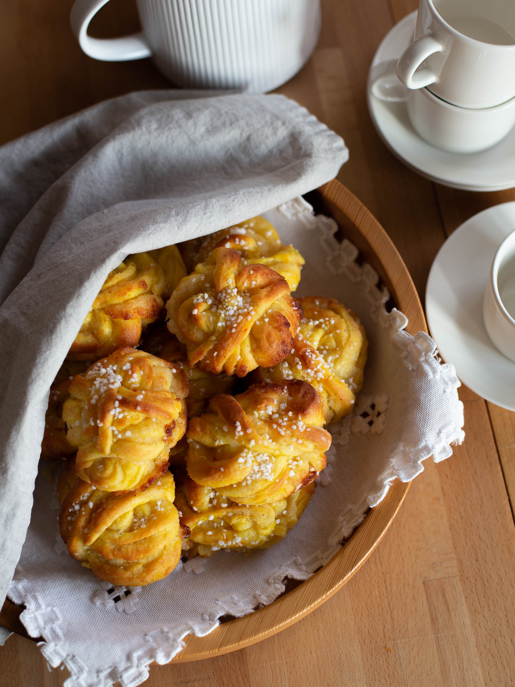 Saffransbullar med mandelmassa & vanilj - RECEPT