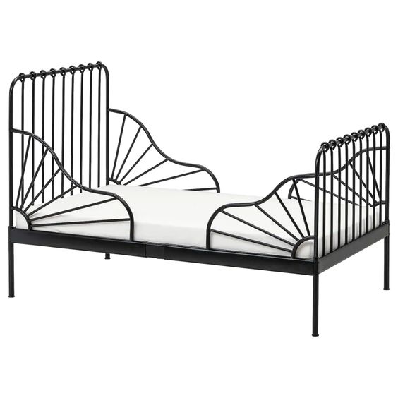 Svart utdragbar järnsäng från ikea