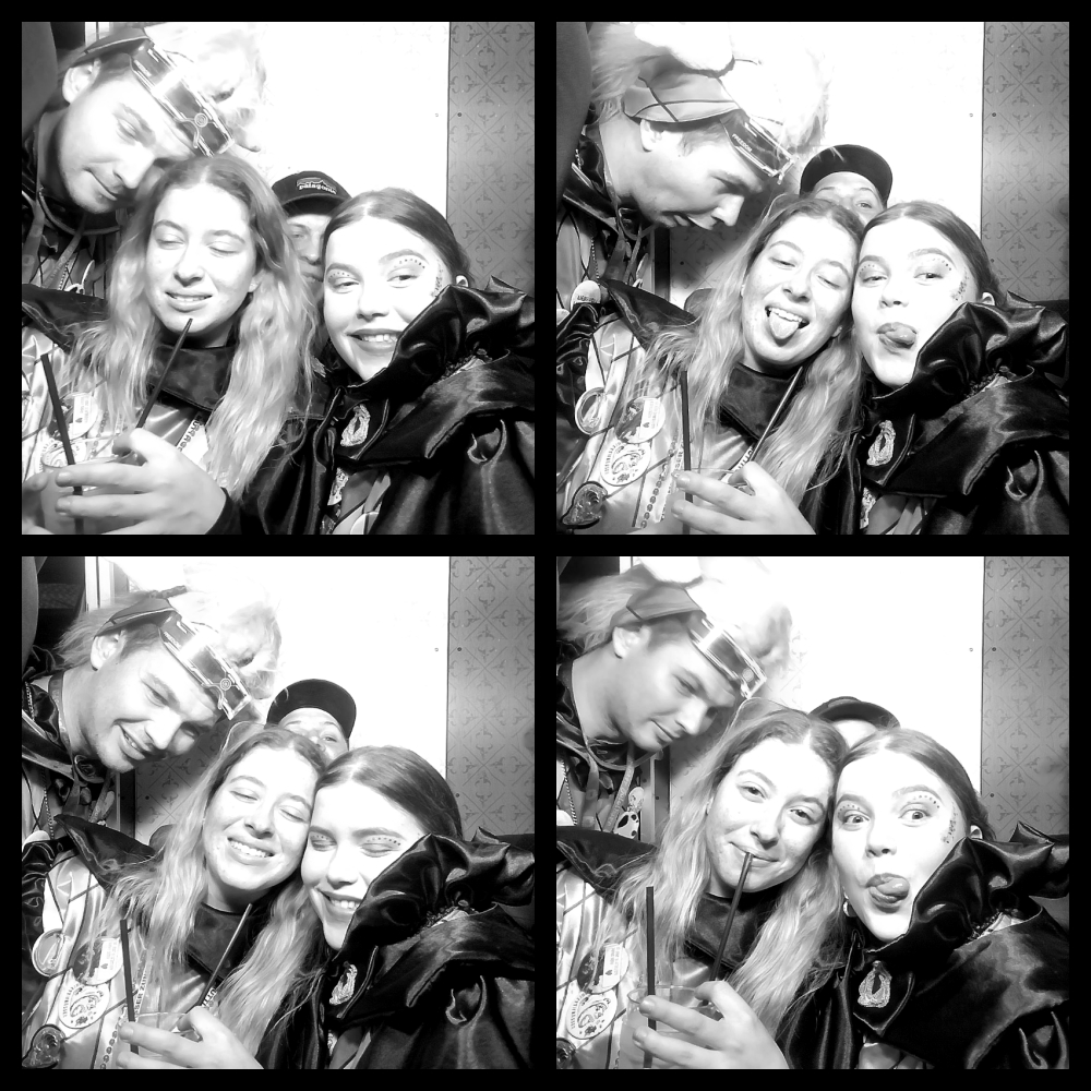 Photomat 12.02.2024 21:10:58
