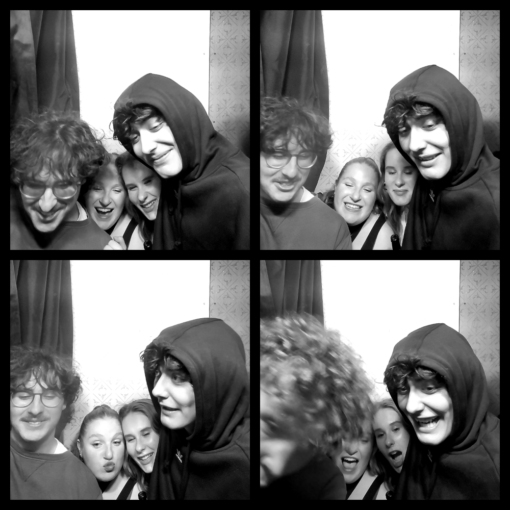 Photomat 03.03.2024 00:34:00