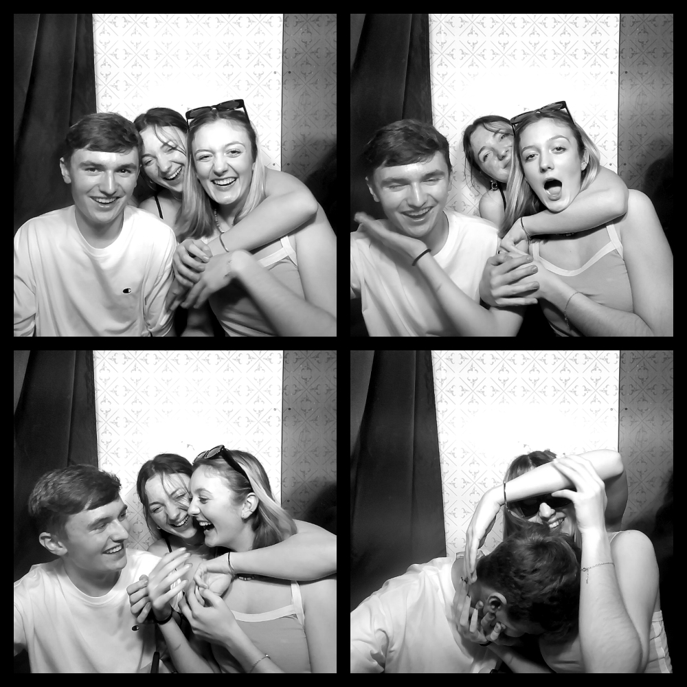 Photomat 03.03.2024 01:01:54