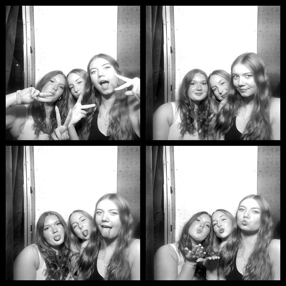 Photomat 11.10.2025 22:40:25
