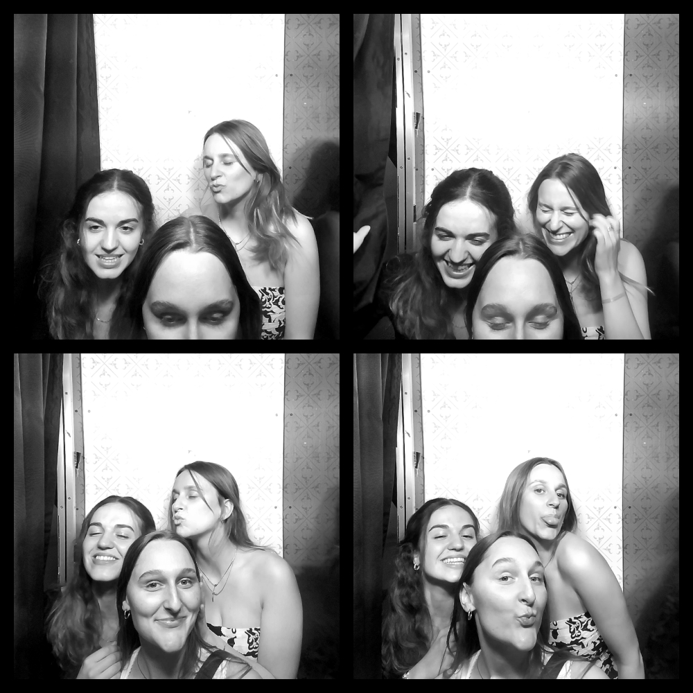 Photomat 04.04.2026 23:06:40