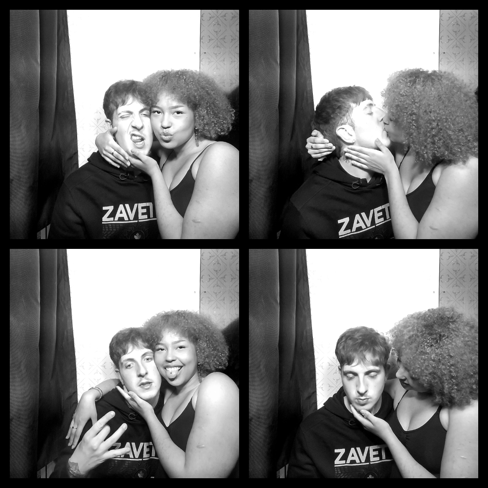 Photomat 04.04.2026 23:12:34