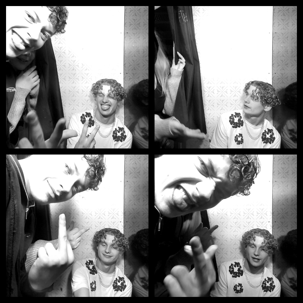 Photomat 04.04.2026 23:51:02