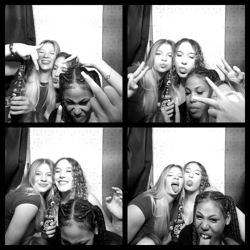 Photomat 05.04.2026 00:03:29