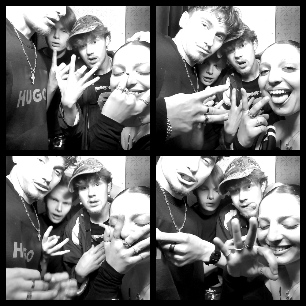 Photomat 05.04.2026 00:12:50