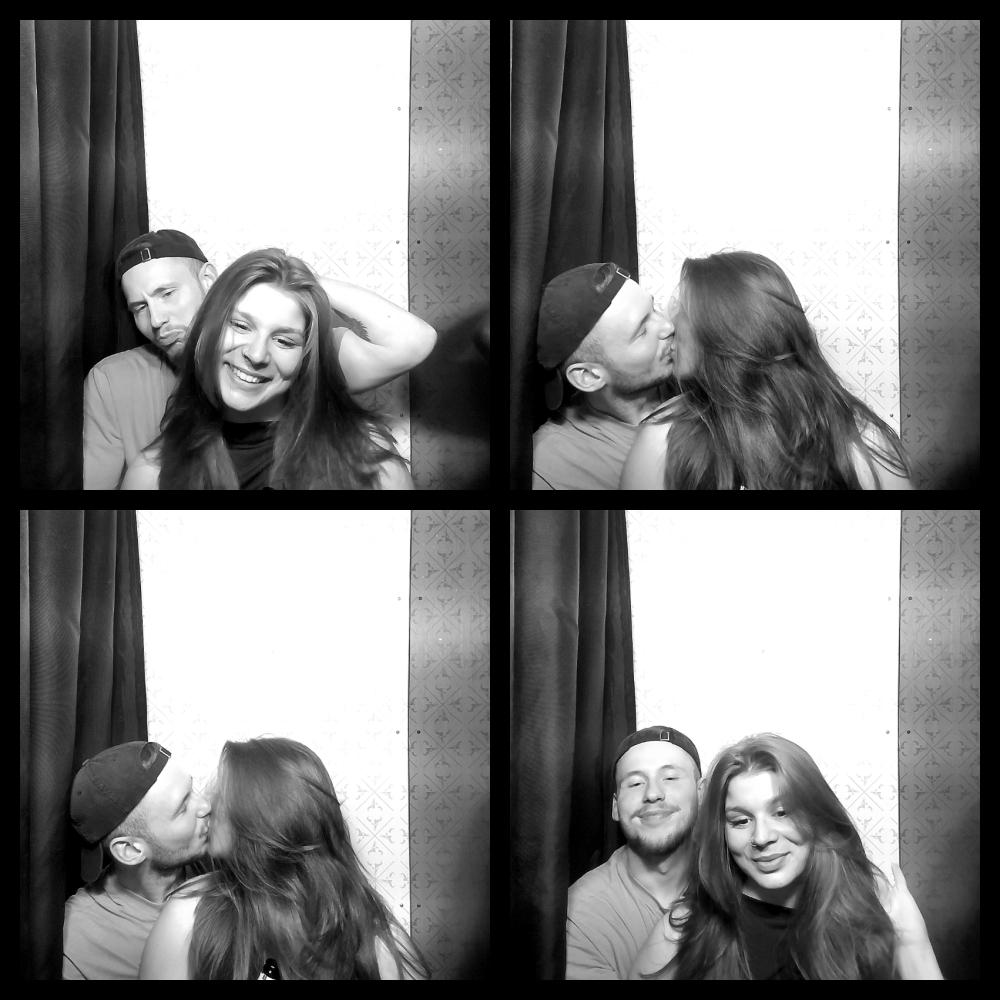 Photomat 05.04.2026 00:44:17