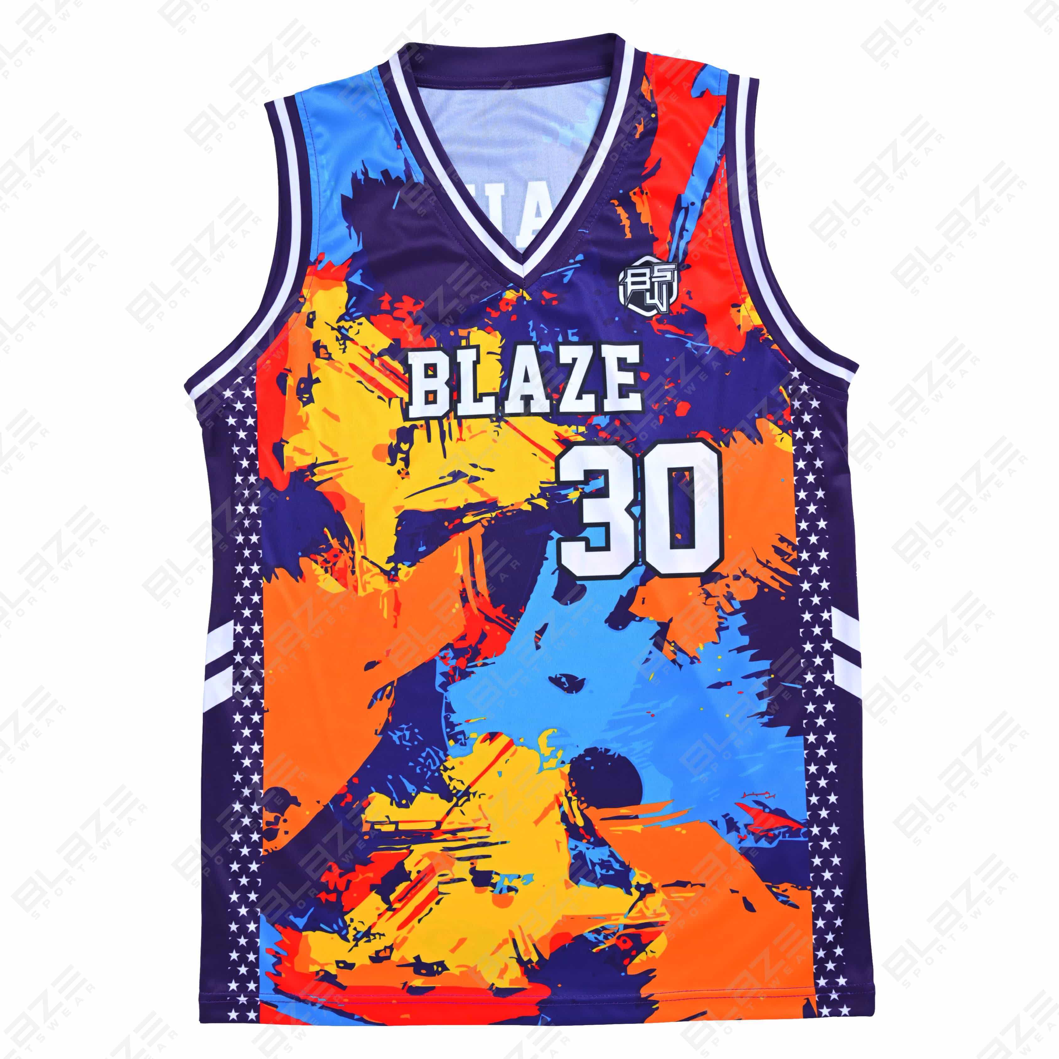 100% polyester basketball uniform with a chic design for athletes, including a modern kit. image