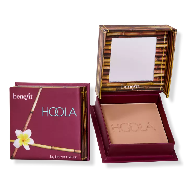 Hoola Bronzer- Kamsi Nnamani Beauty Hack products