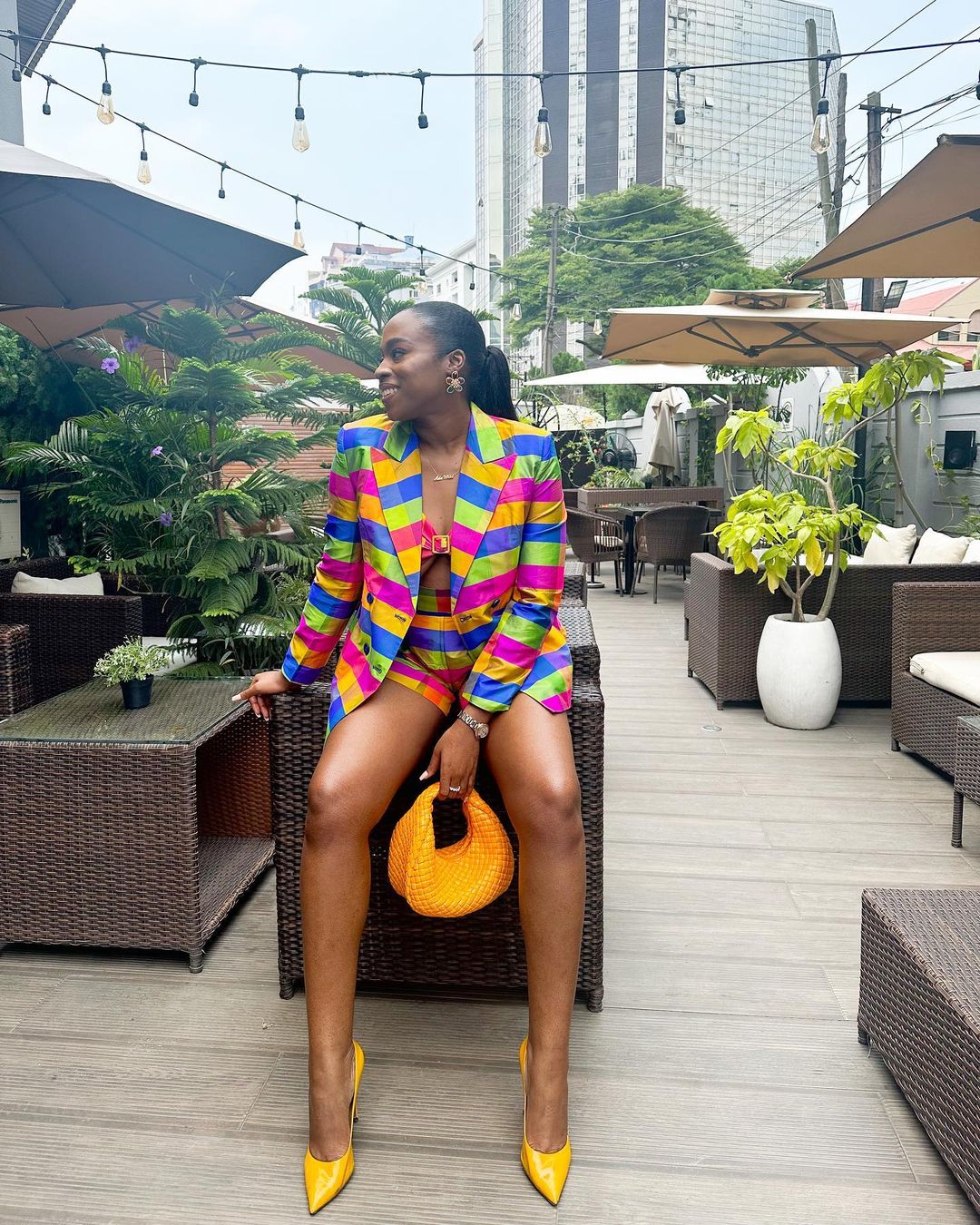 Ozinna Anumudu- The Look