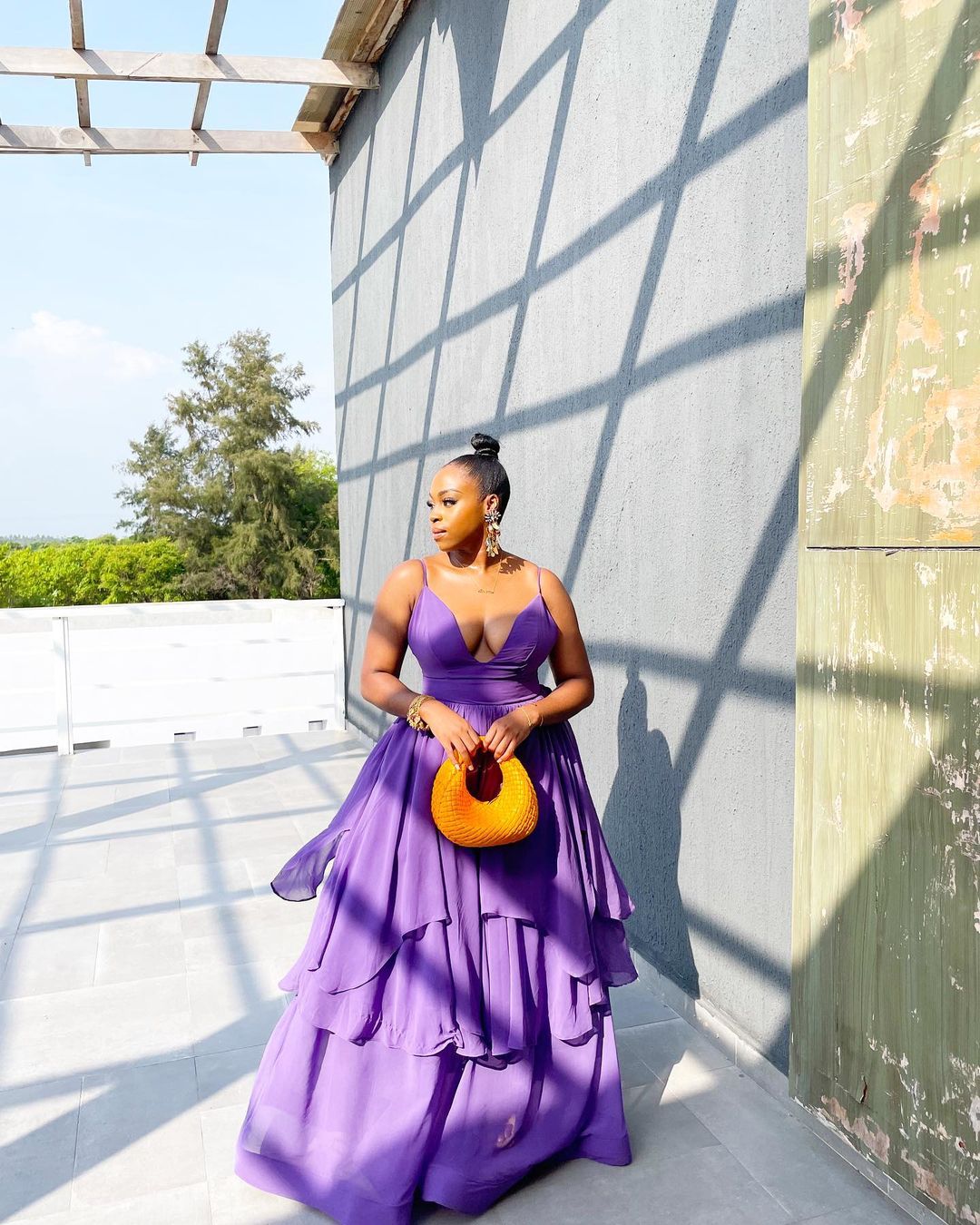 Ozinna Anumudu- The Look