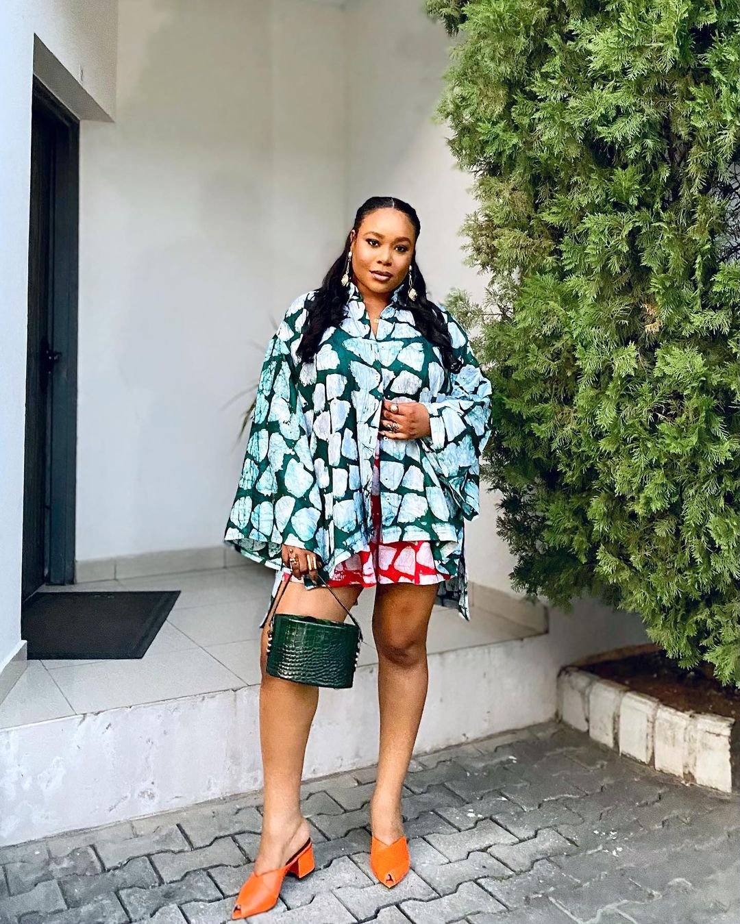 Bucket bag- Marie Claire Nigeria must have bags