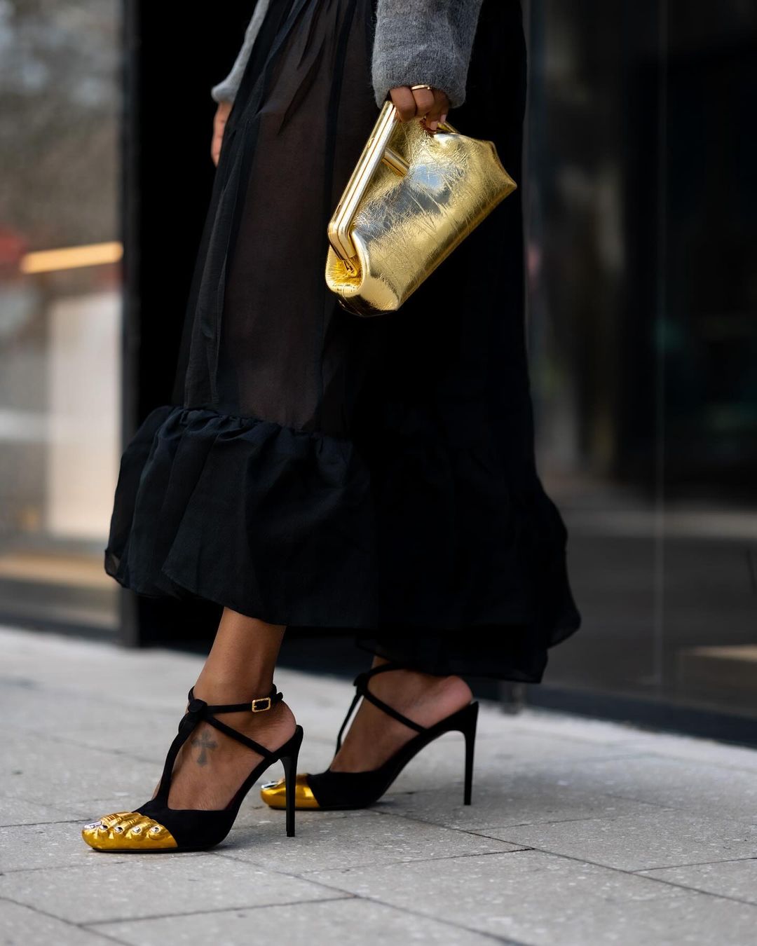 How to add frills to your harmattan wardrobe