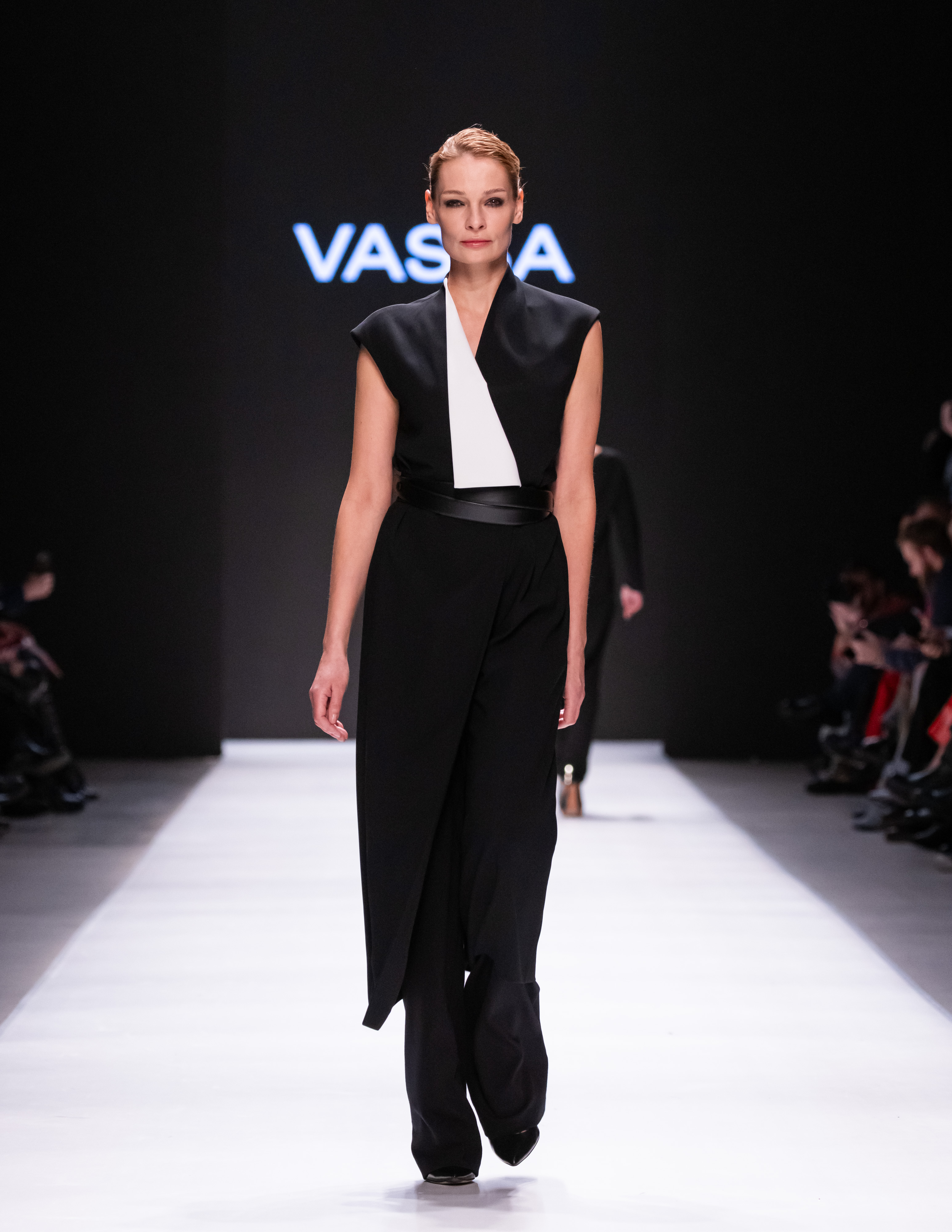 Moscow Fashion Week beauty trends - ageless beauty