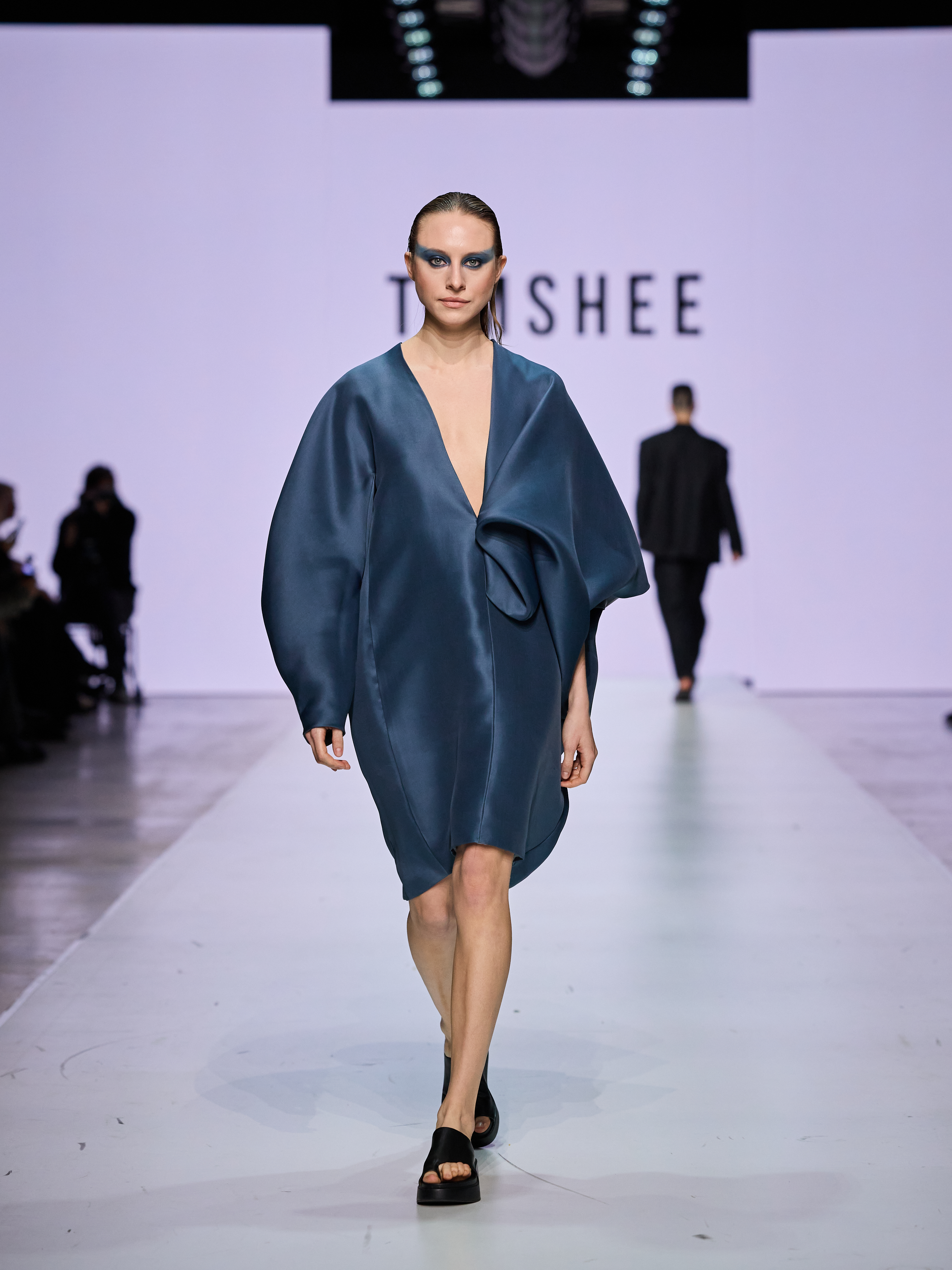 Moscow Fashion Week beauty trends - cool liners