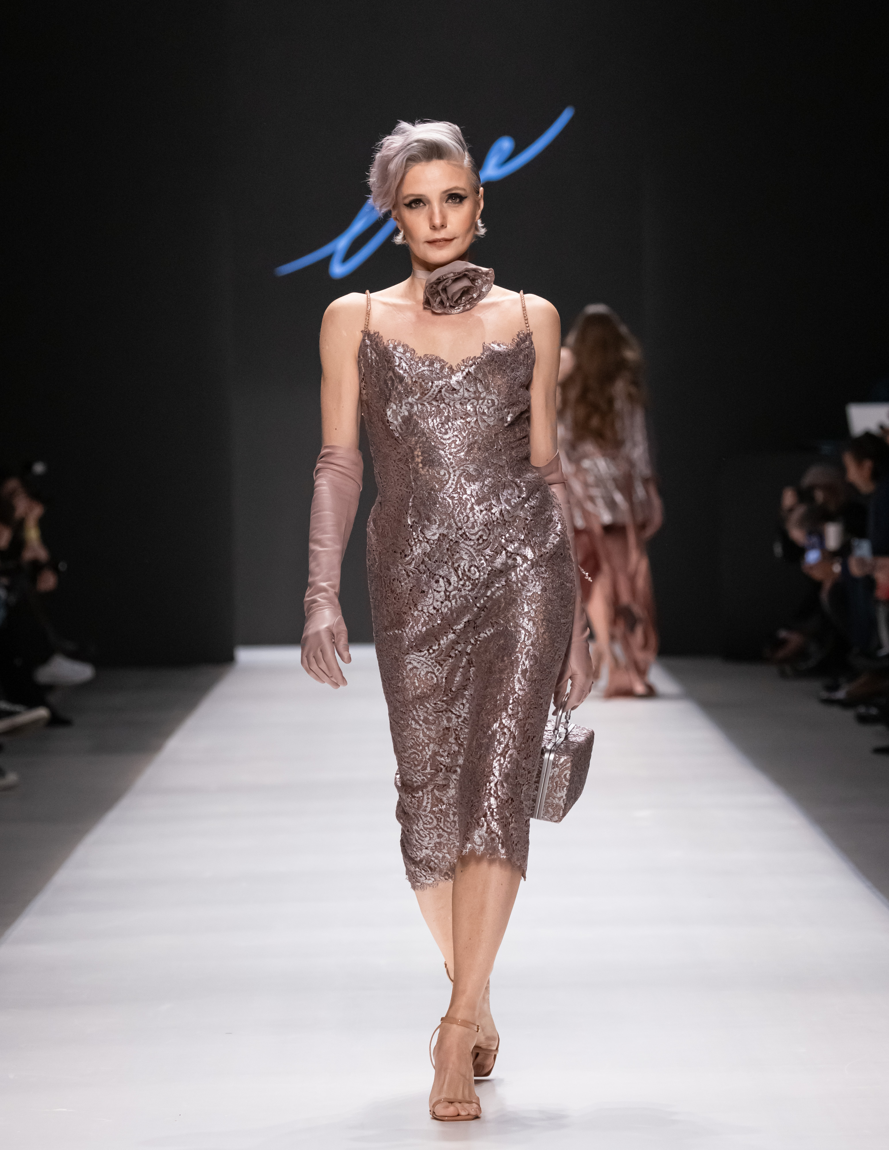 Moscow Fashion Week beauty trends - ageless beauty