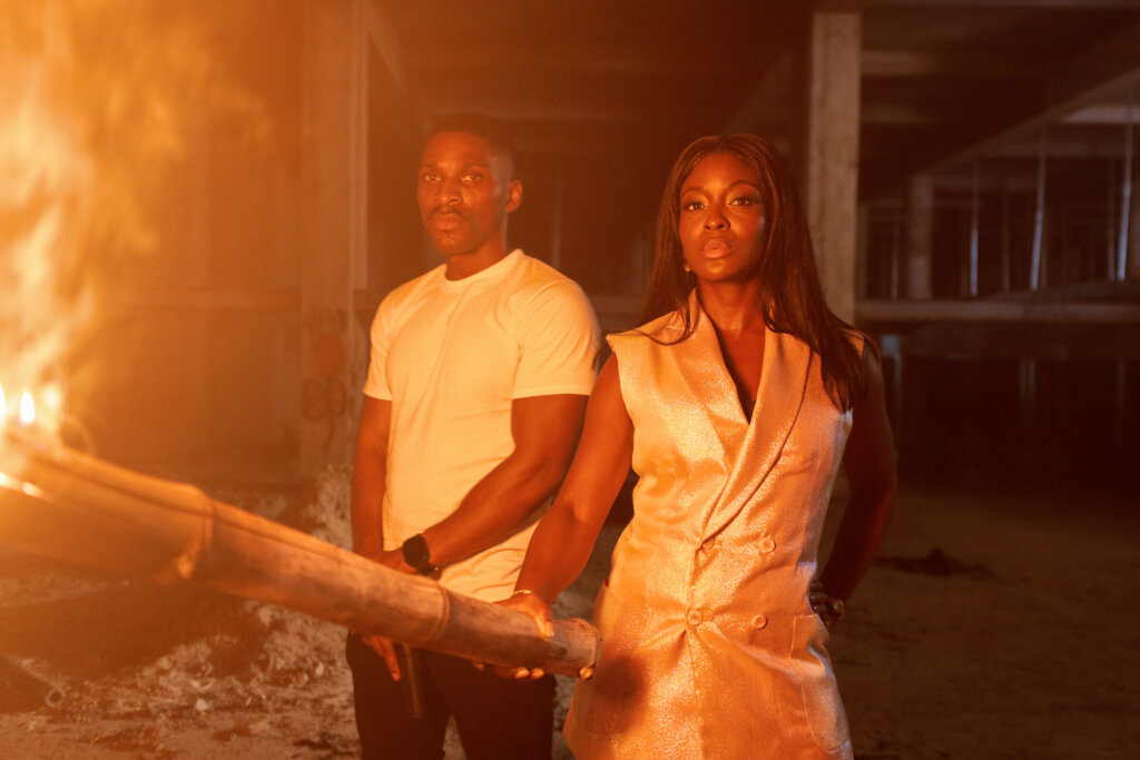 Tobi Bakre, Folu Storms