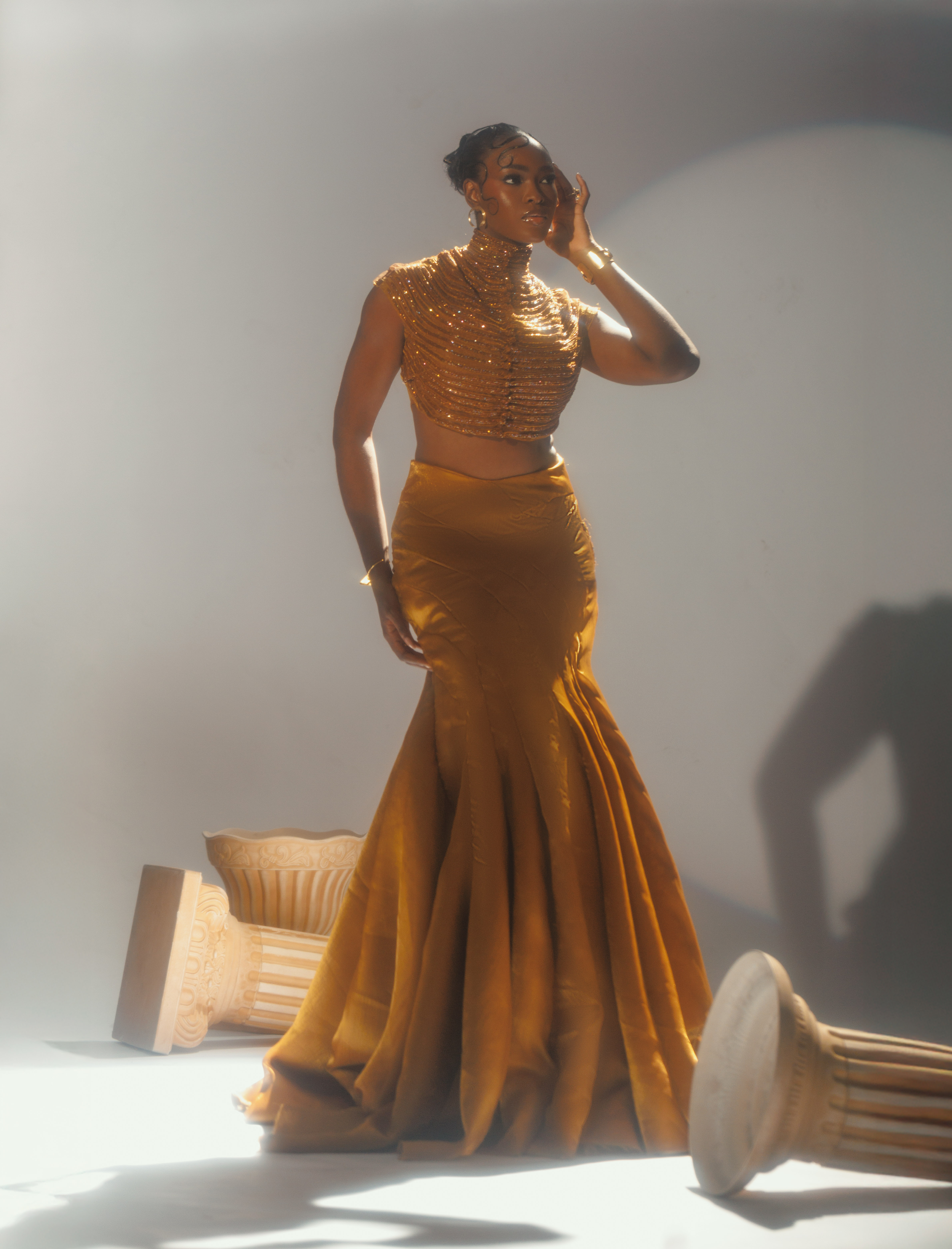 Angel Anosike’s AMVCA debut look in a stunning two-piece set by Yemi Shoyemi. Hair by Bernard Smiles. Makeup by Beauty by Tejj. Image by Lasalvy