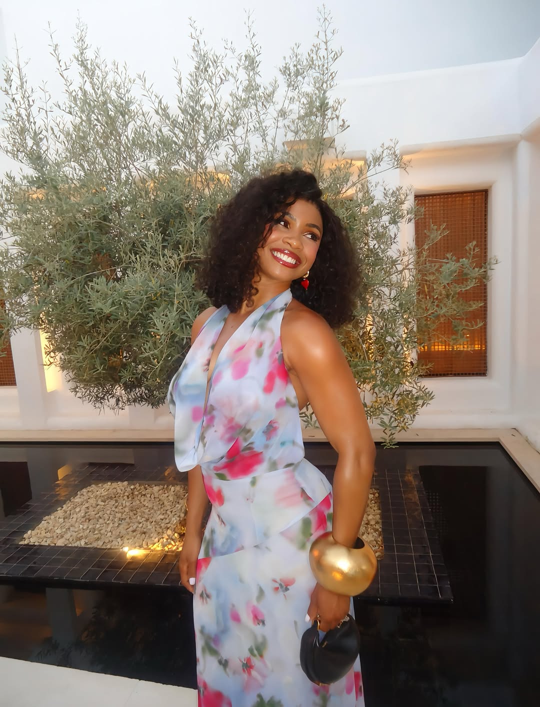 How to accessorise like a Lagos babe - Hafsah Mohammed via @hafymo on Instagram