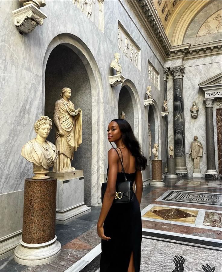 Black woman sightseeing via Mars on Pinterest