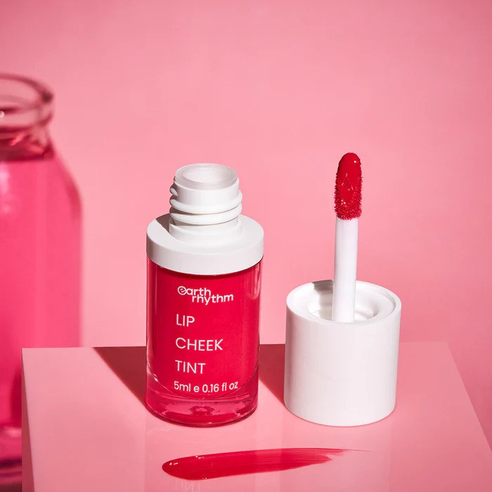 The lip+cheek tint via earthyrhythm.com