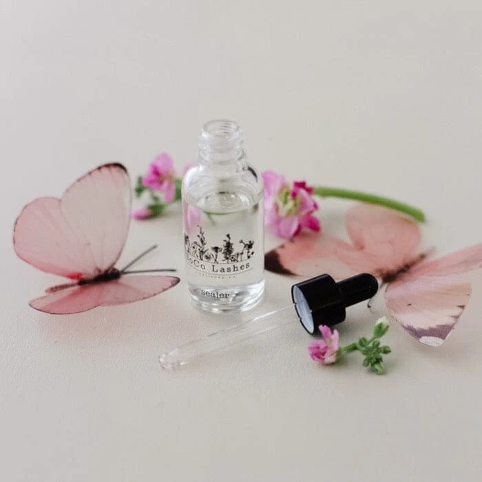 Lash sealer by Soco lashes via socolashes.com