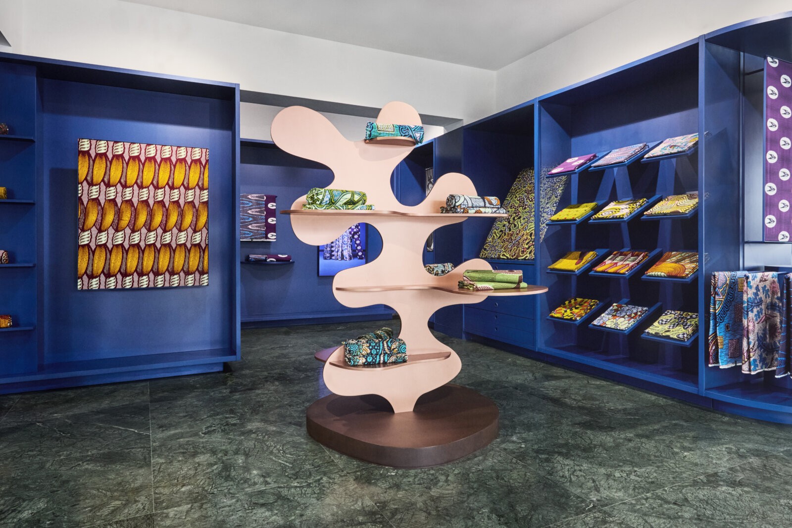 Inside Vlisco 30 Juin via Vlisco