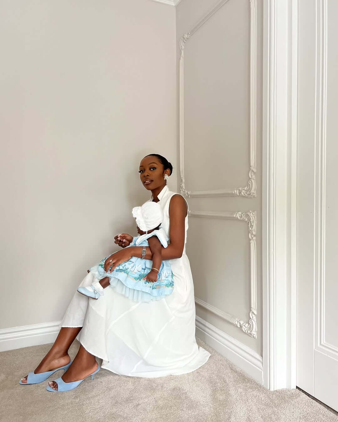 Mummy and me fashion - Mum and child in complementing outfits via @tostos_ on Instagram