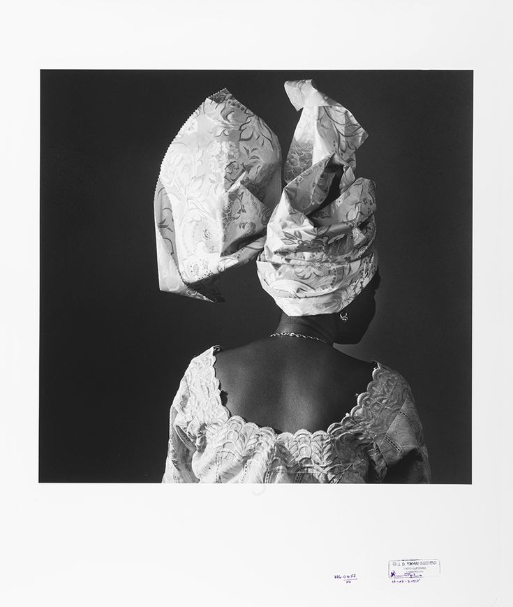  Portrait of a Nigerian woman by J.D. ‘Okhai Ojeikere via Pinterest feminism