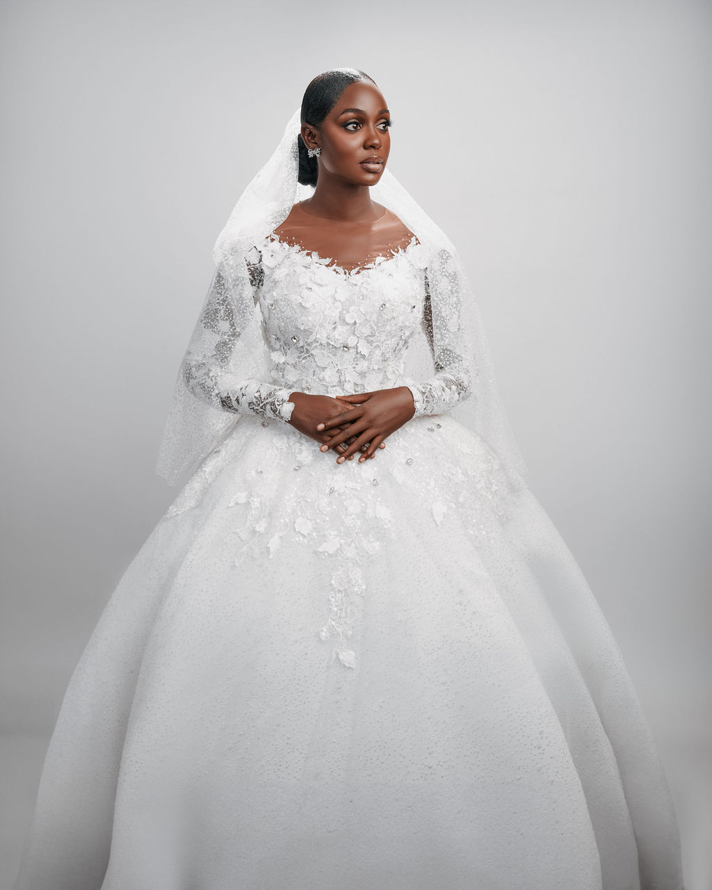 Bride in a custom Airvy Atelier piece 