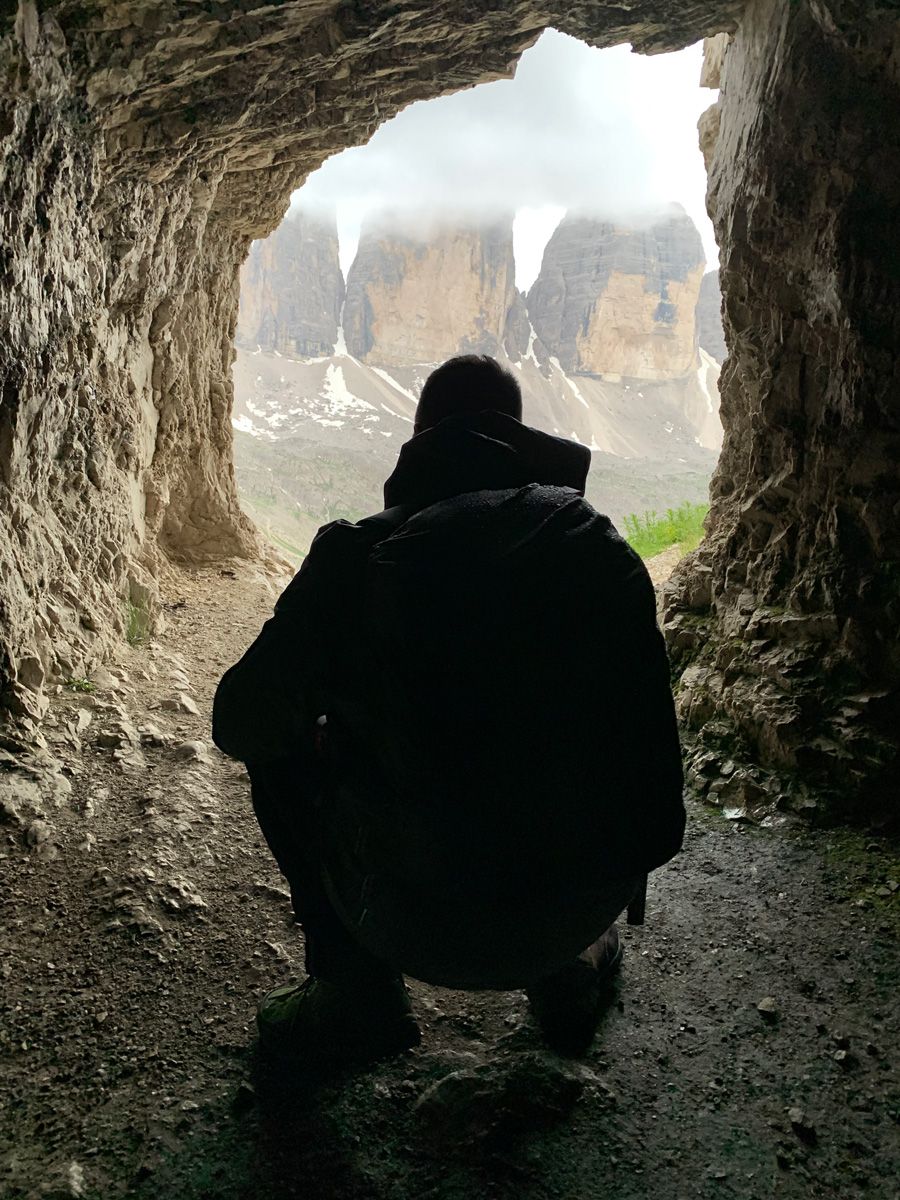 fotografo grotta tre cime di lavaredo viaggio fotografico dolomiti