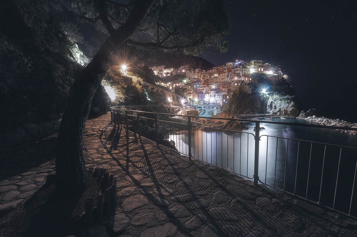 Sessione notturna del viaggio fotografico alle cinque terre
