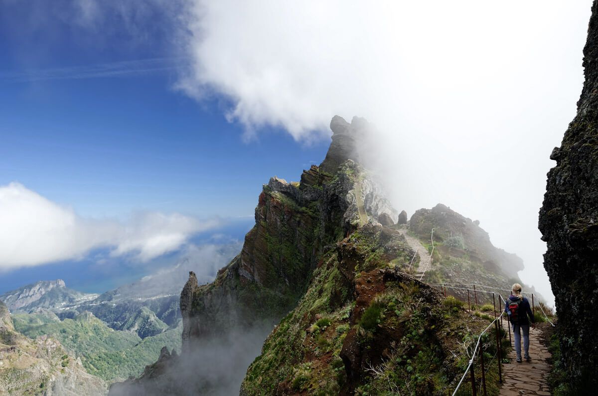 paesaggio montano portogallo sentiero pico areiro