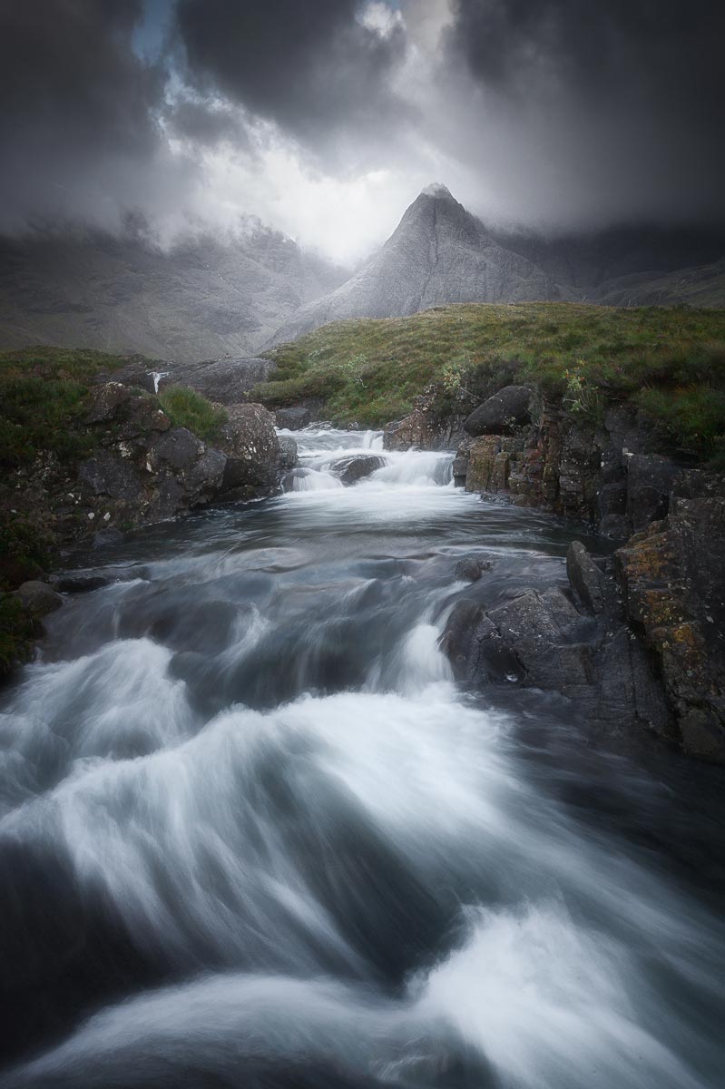 le cascate Fairy Pools durante il viaggio fotografico in Scozia e isola di skye