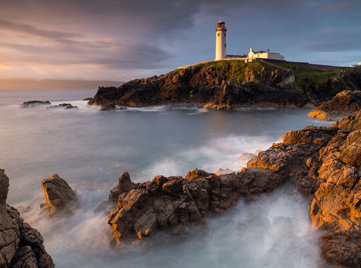faro scogliere viaggio fotografico irlanda