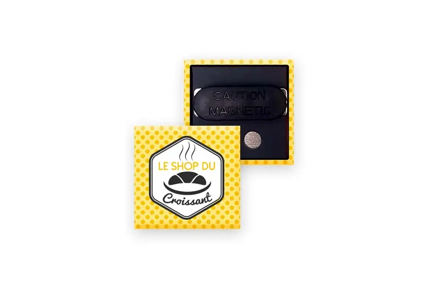 Badge avec attache aimantée pour vêtement