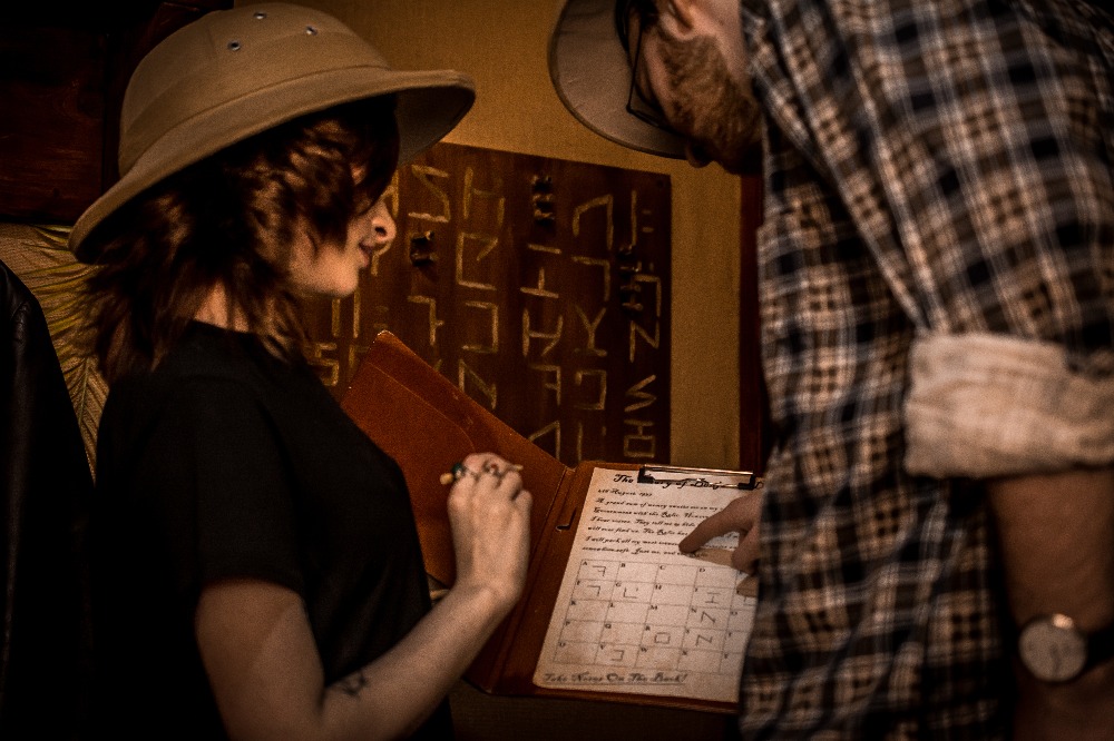 Starting the mission in The Explorers Diary escape room