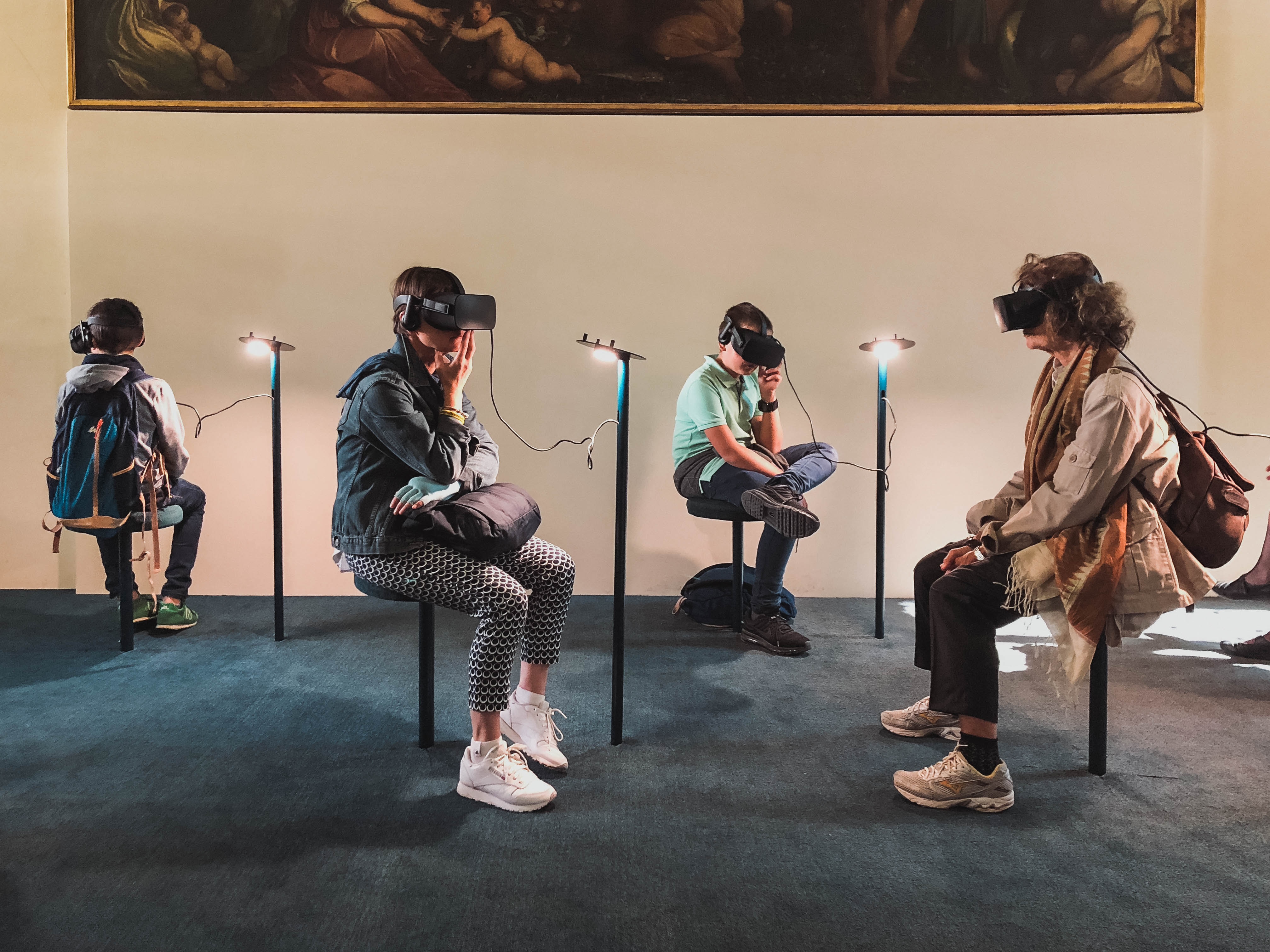 Virtual reality for escape rooms